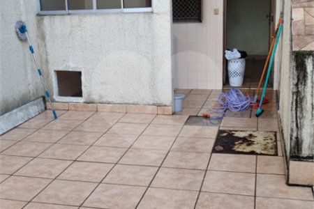 Casa à venda com 3 quartos, sendo 1 suíte, em Jardim Umuarama, São Paulo, SP