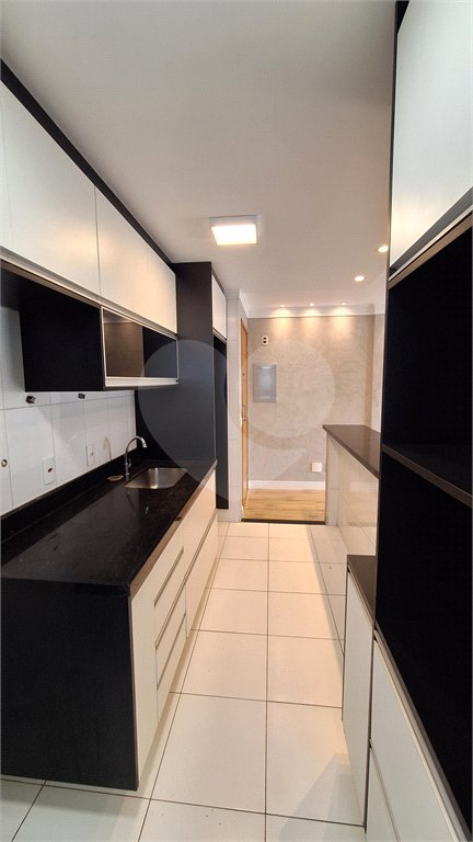 Apartamento à venda com 2 quartos, sendo 1 suíte,  em Vila Leonor, São Paulo, SP