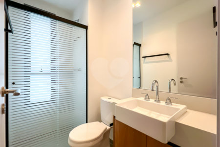 Apartamento à venda com 2 quartos, sendo 1 suíte, em Santo Amaro, São Paulo, SP