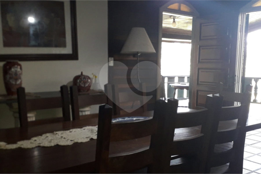 Casa à venda com 3 quartos, sendo 1 suíte, no condomínio Gleba II, Mairiporã - SP