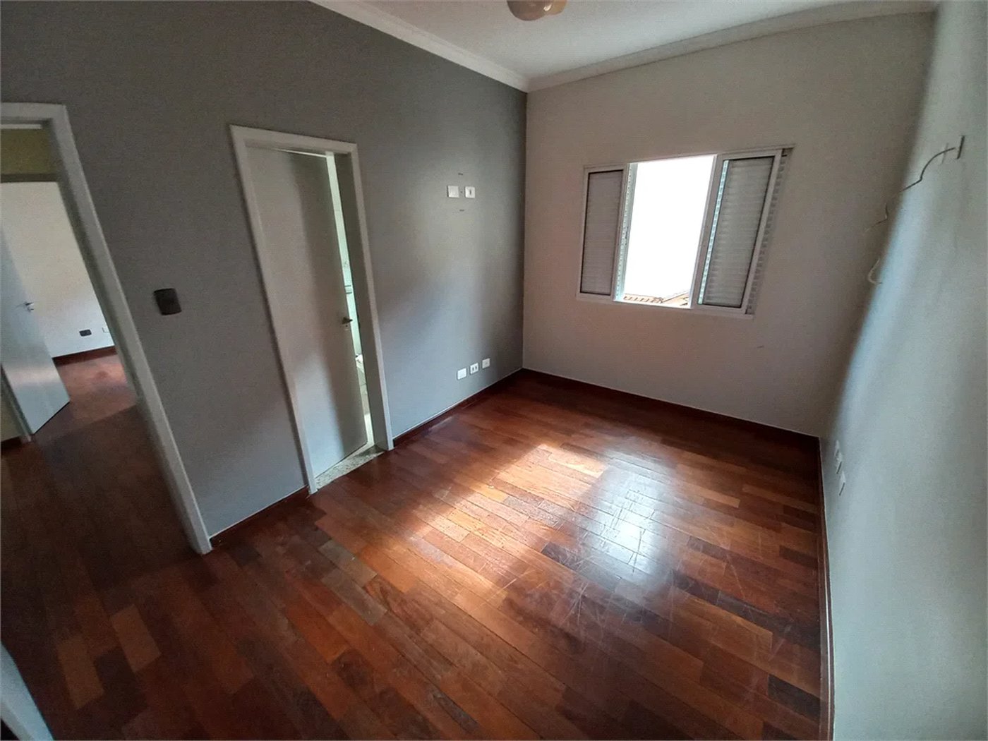 Sobrado à venda com 3 quartos, sendo 1 suíte, em Lar São Paulo, São Paulo, SP