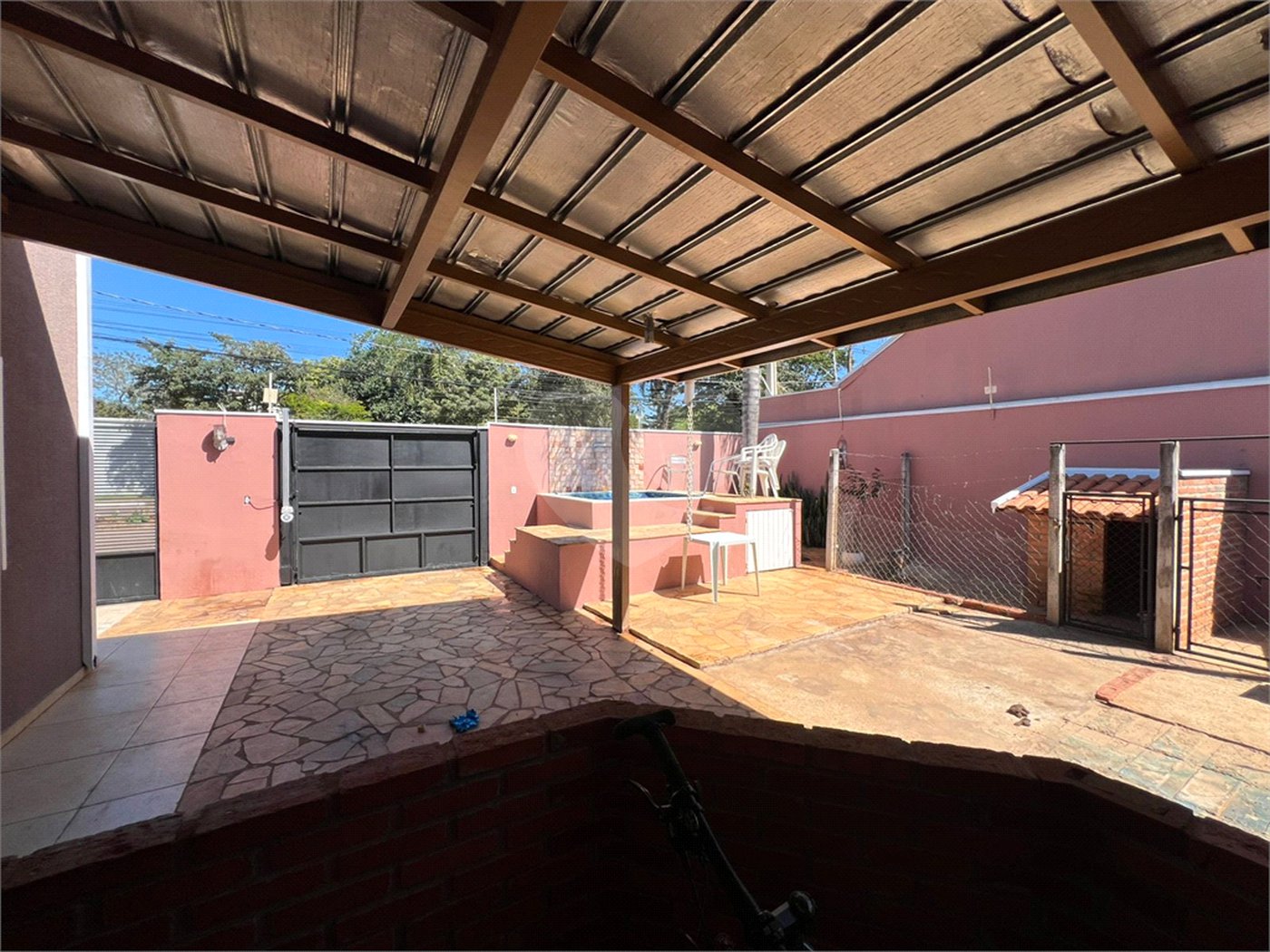 Casa à venda com 2 quartos, sendo 1 suíte,  em Estância Conceição, Itapetininga, SP