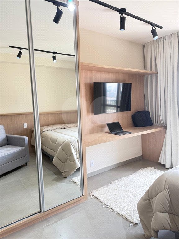 Apartamento à venda com 1 quarto em Cerqueira César, São Paulo, SP