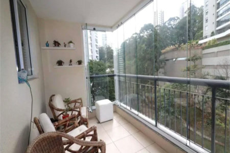 Apartamento à venda com 3 quartos, sendo 1 suíte, em Vila Andrade, São Paulo, SP