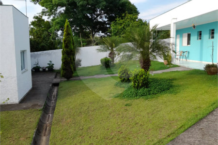 Chácara à venda com 3 suítes no Centro, Biritiba-mirim, SP