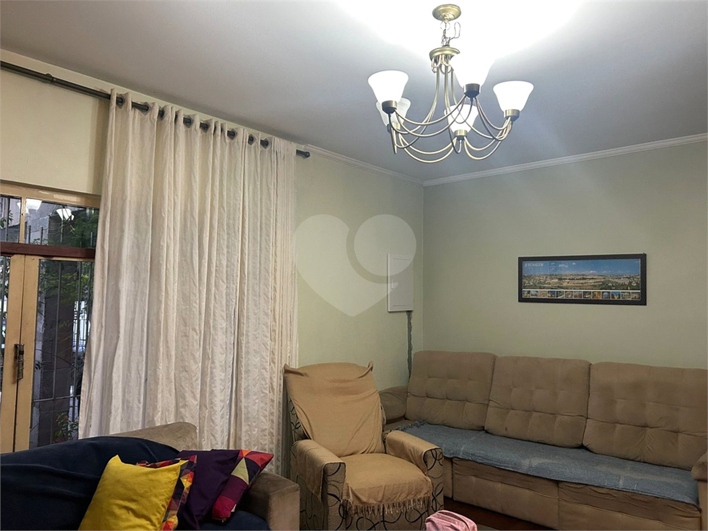 Sobrado à venda com 3 quartos, sendo 1 suíte,  em Tremembé, São Paulo, SP