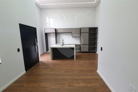 Casa à venda com 3 quartos, sendo 1 suíte, no condomínio Horto Florestal Villagio, Sorocaba - SP