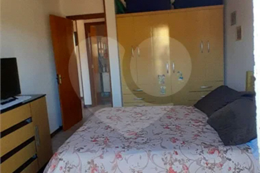 Sobrado à venda com 3 quartos, sendo 1 suíte, em Vila Isabela, Campos do Jordão, SP