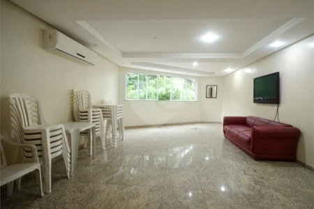Apartamento à venda com 4 quartos, sendo 1 suíte, em Lagoa, Rio de Janeiro, RJ