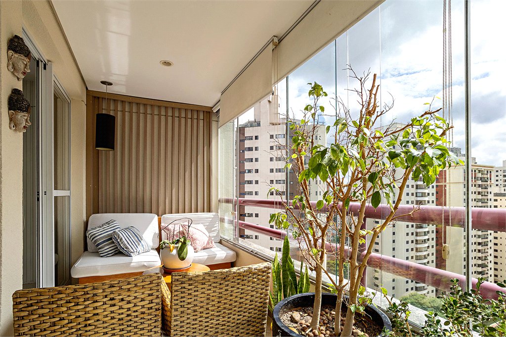 Apartamento à venda com 3 suítes em Vila Mascote, São Paulo, SP