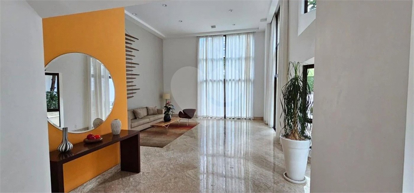 Apartamento à venda com 4 quartos, sendo 3 suítes, em Jardim Paulista, São Paulo, SP