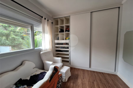 Casa à venda com 3 suítes no condomínio Villaggio Capriccio, Louveira - SP