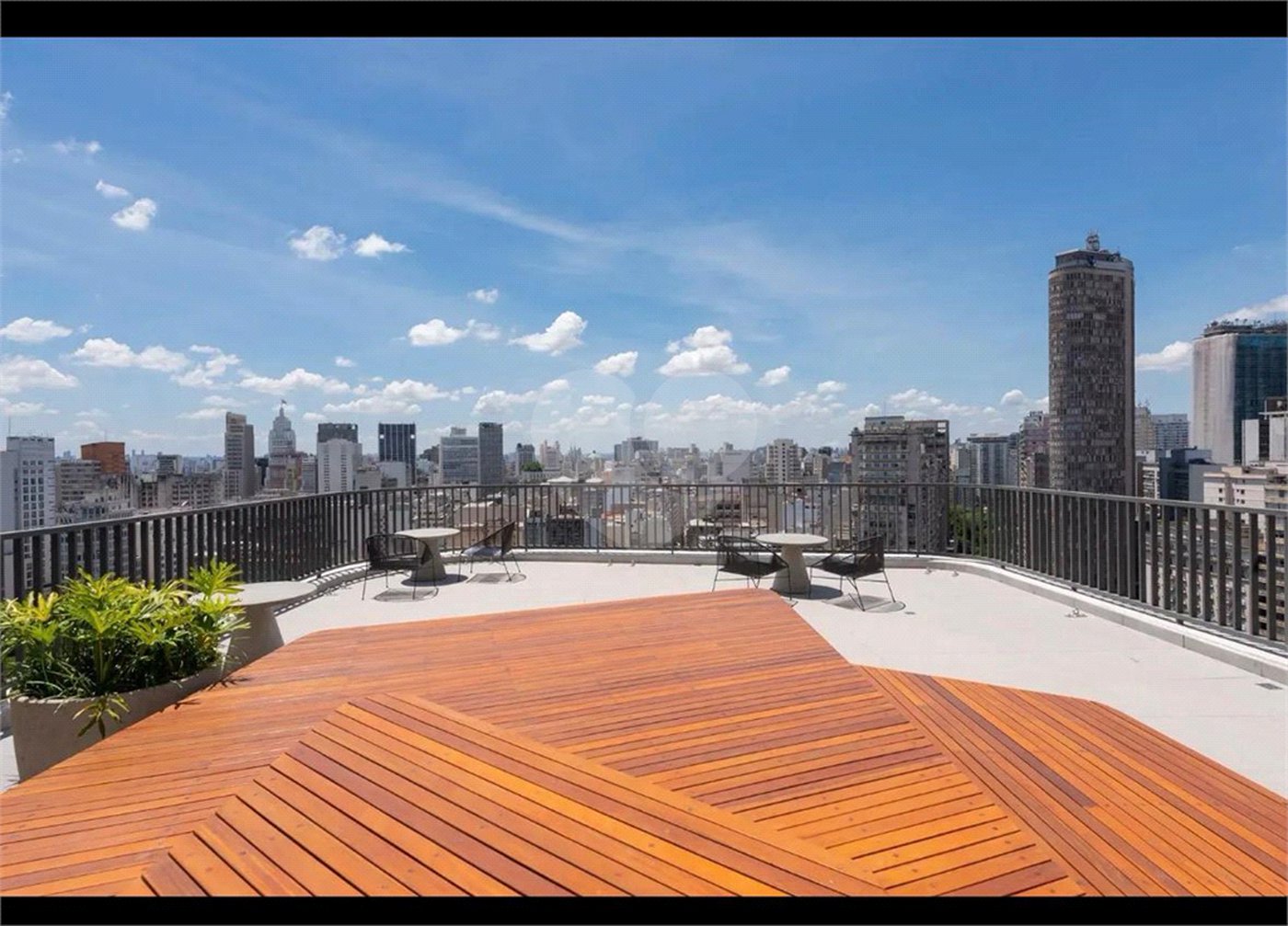 Apartamento à venda com 2 quartos, sendo 1 suíte, em Santa Efigênia, São Paulo, SP