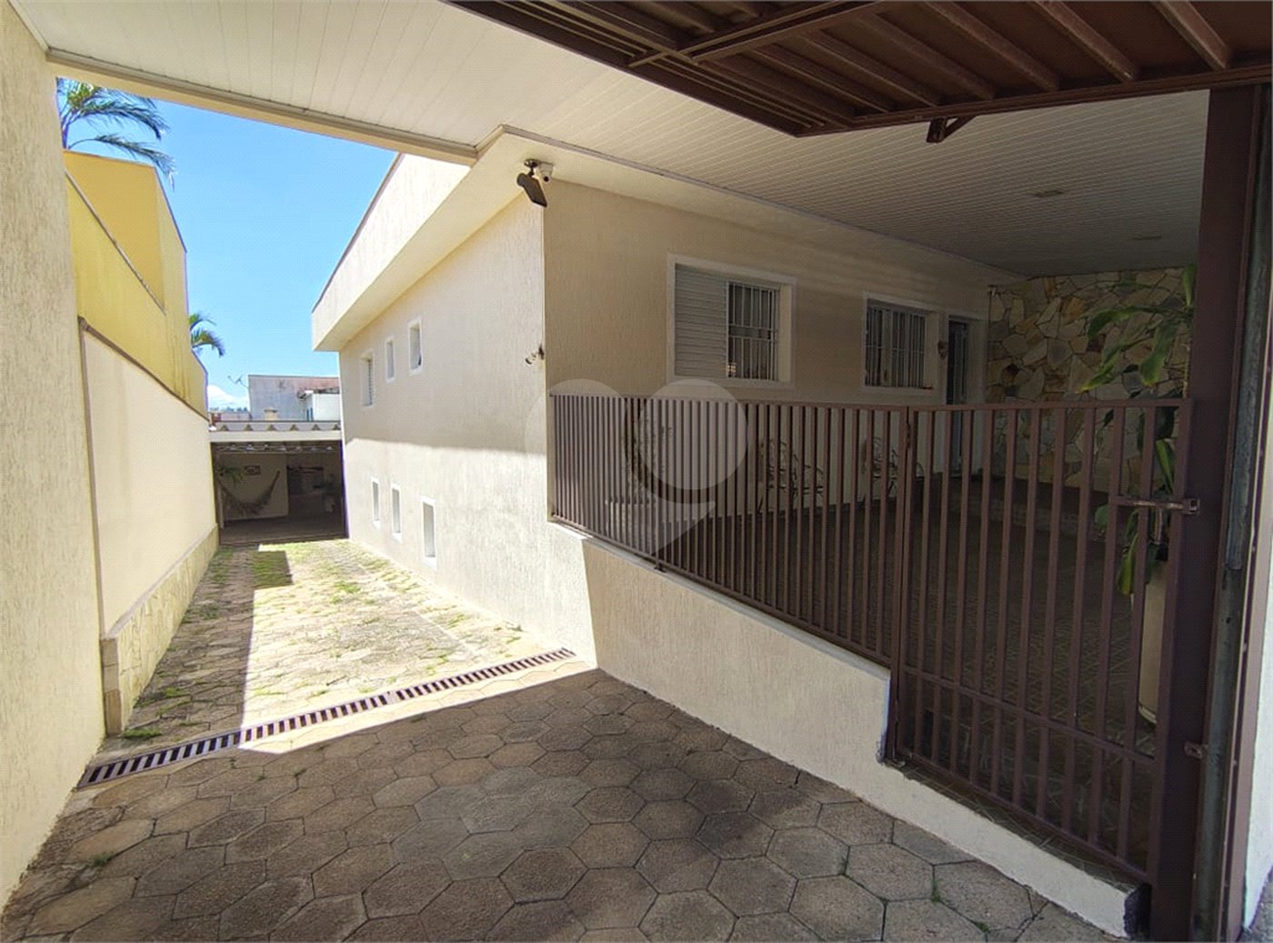 Casa à venda com 2 quartos, sendo 1 suíte, em Vila Santa Terezinha, Várzea Paulista, SP