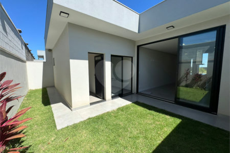 Casa Nova à Venda no Condomínio Villeneuve, São Carlos