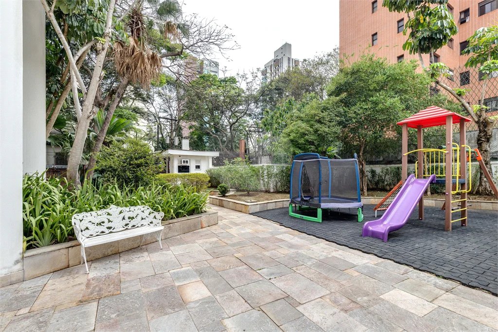 Apartamento à venda com 4 quartos, sendo 2 suítes, em Brooklin, São Paulo, SP