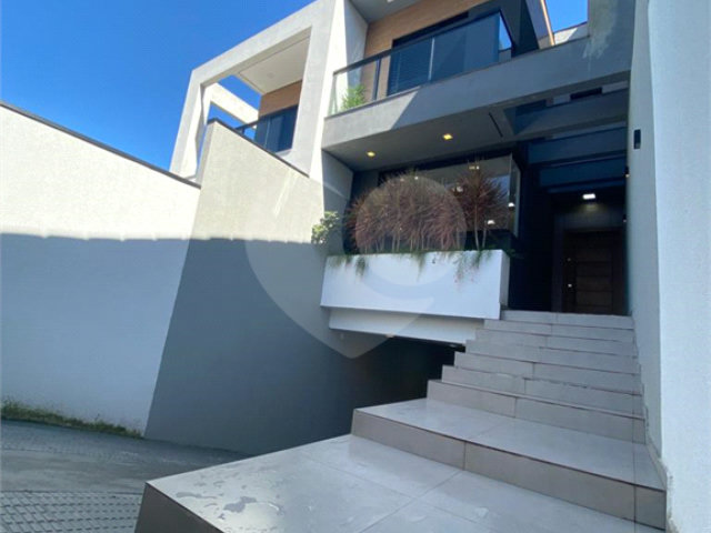 Casa à venda com 3 quartos em São João Clímaco, São Paulo, SP