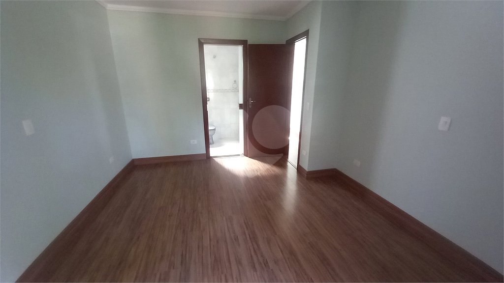 Sobrado à venda com 4 quartos, sendo 2 suítes, em Tremembé, São Paulo, SP