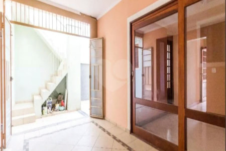 Casa com 203m² , 4 dormitórios , sendo 3 suítes , 2 vagas , à venda na Vila Formosa.