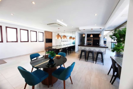 Apartamento Residencial à venda, Pitangueiras, Guarujá - AP0136.