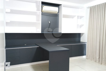 Sobrado à venda com 4 quartos, sendo 1 suíte, em Reserva San Gabriel, Ribeirão Preto, SP