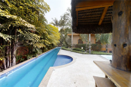 Casa à venda com 4 suítes em Jardim Marajoara, São Paulo, SP