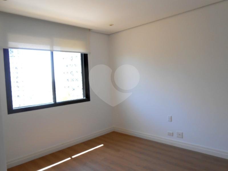 Apartamento à venda com 4 suítes em Vila Suzana, São Paulo, SP