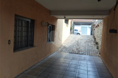 Sobrado à venda com 3 quartos, sendo 1 suíte, em Jardim Nova América, Araraquara, SP