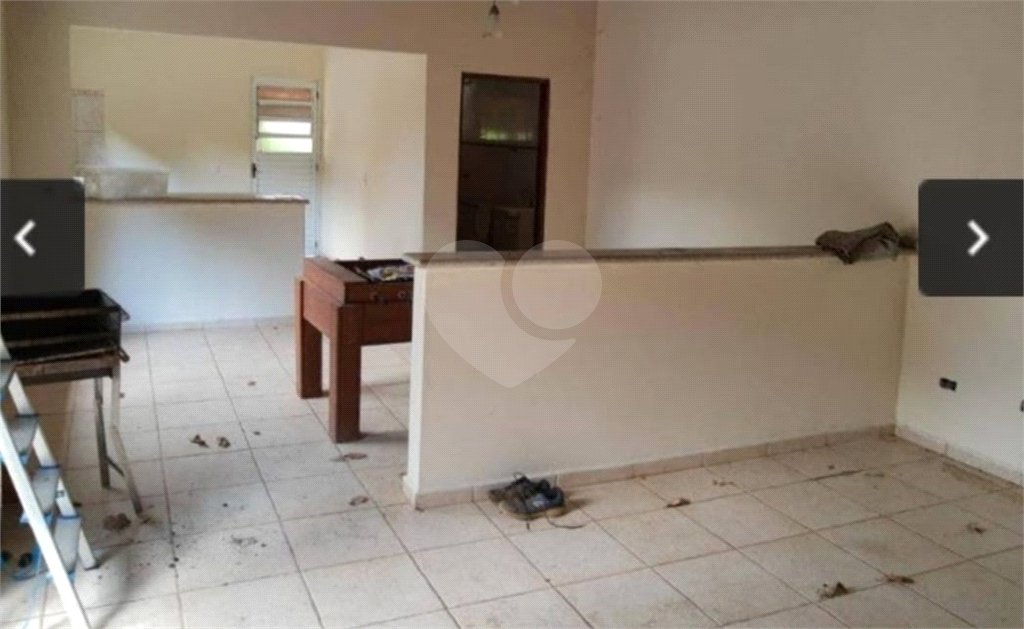 Chácara à venda ou para alugar com 4 quartos, sendo 1 suíte, em Vila Omízollo, Louveira, SP
