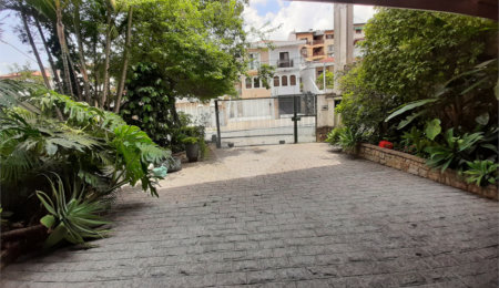 Sobrado à venda com 4 quartos, sendo 2 suítes,  em Jardim Franca, São Paulo, SP