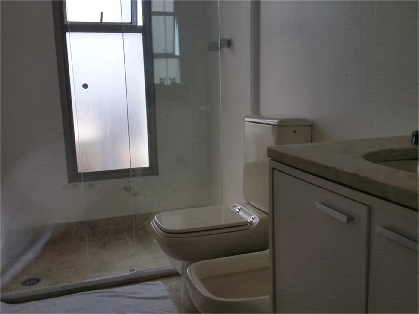 Apartamento à venda ou para alugar com 4 suítes em Vila Suzana, São Paulo, SP