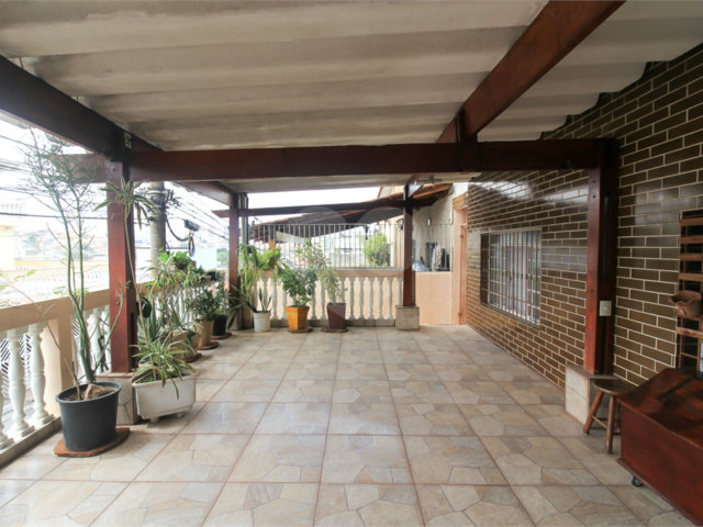 Sobrado à venda com 5 quartos, sendo 4 suítes,  em Imirim, São Paulo, SP