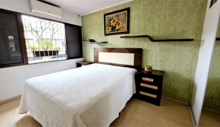 Sobrado à venda com 3 quartos, sendo 1 suíte,  em Alto da Boa Vista, São Paulo, SP
