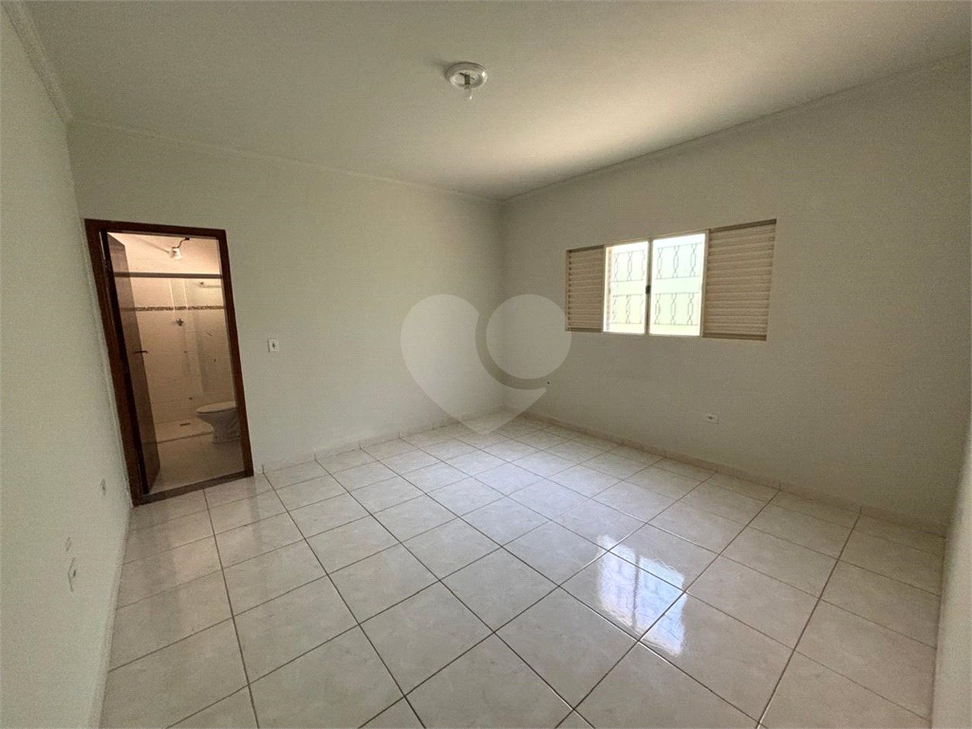 Casa à venda com 2 quartos, sendo 1 suíte, em Jardim Nair Maria, Salto, SP