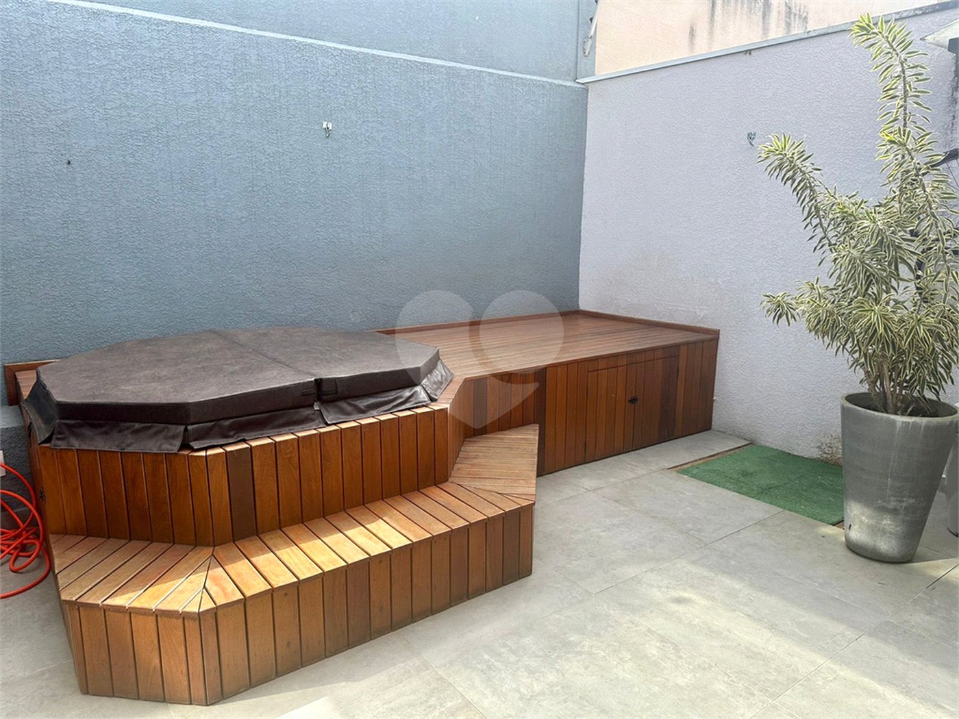 Casa à venda com 4 suítes em Nova Gardênia, Atibaia, SP