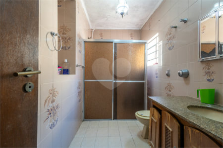 Sobrado à venda com 3 quartos em Vila Sônia, São Paulo, SP