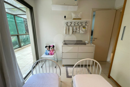 Apartamento à venda com 3 suítes em Brooklin Paulista, São Paulo, SP