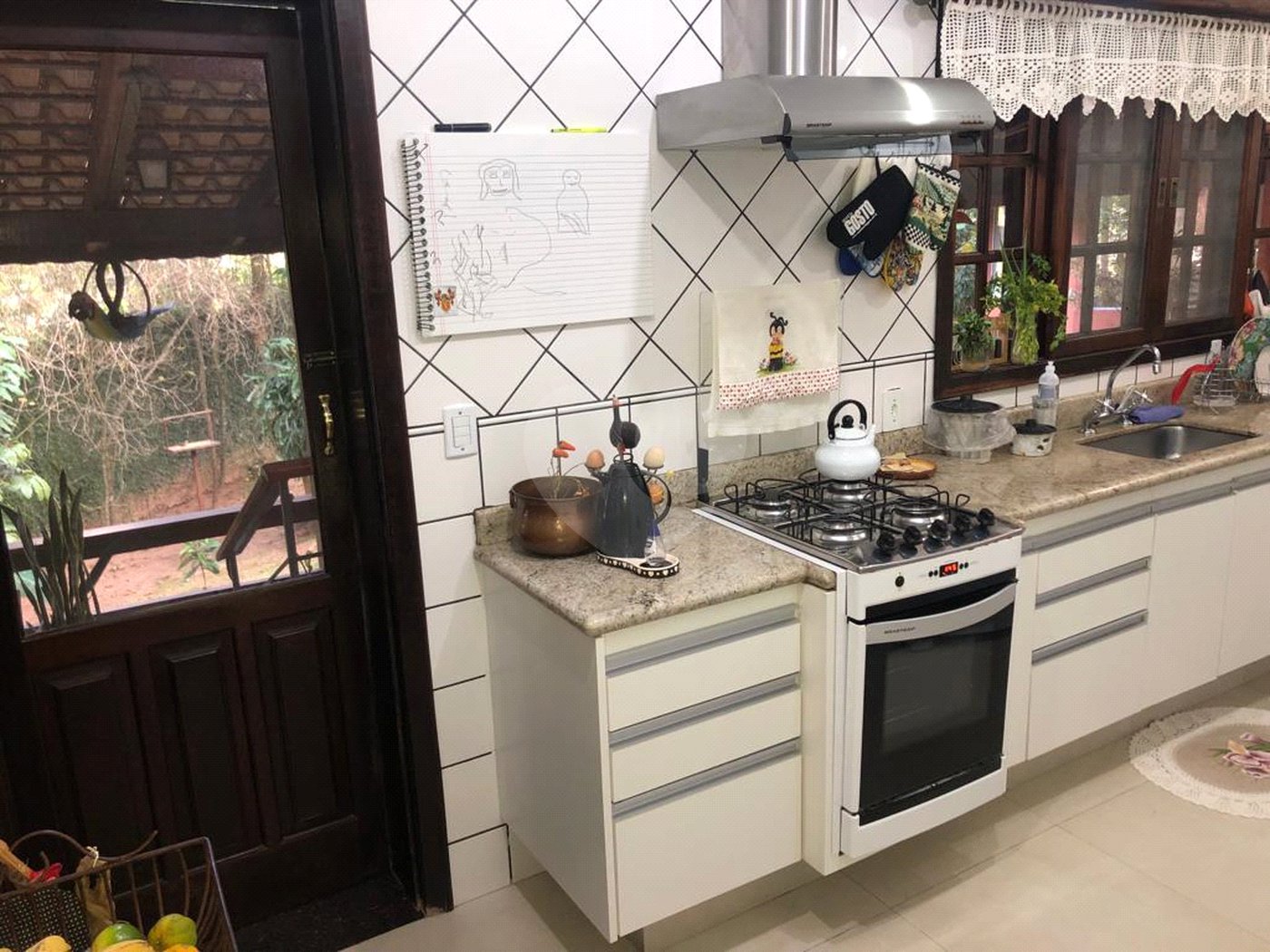 Casa à venda com 3 suítes no condomínio Sausalito, Mairiporã - SP