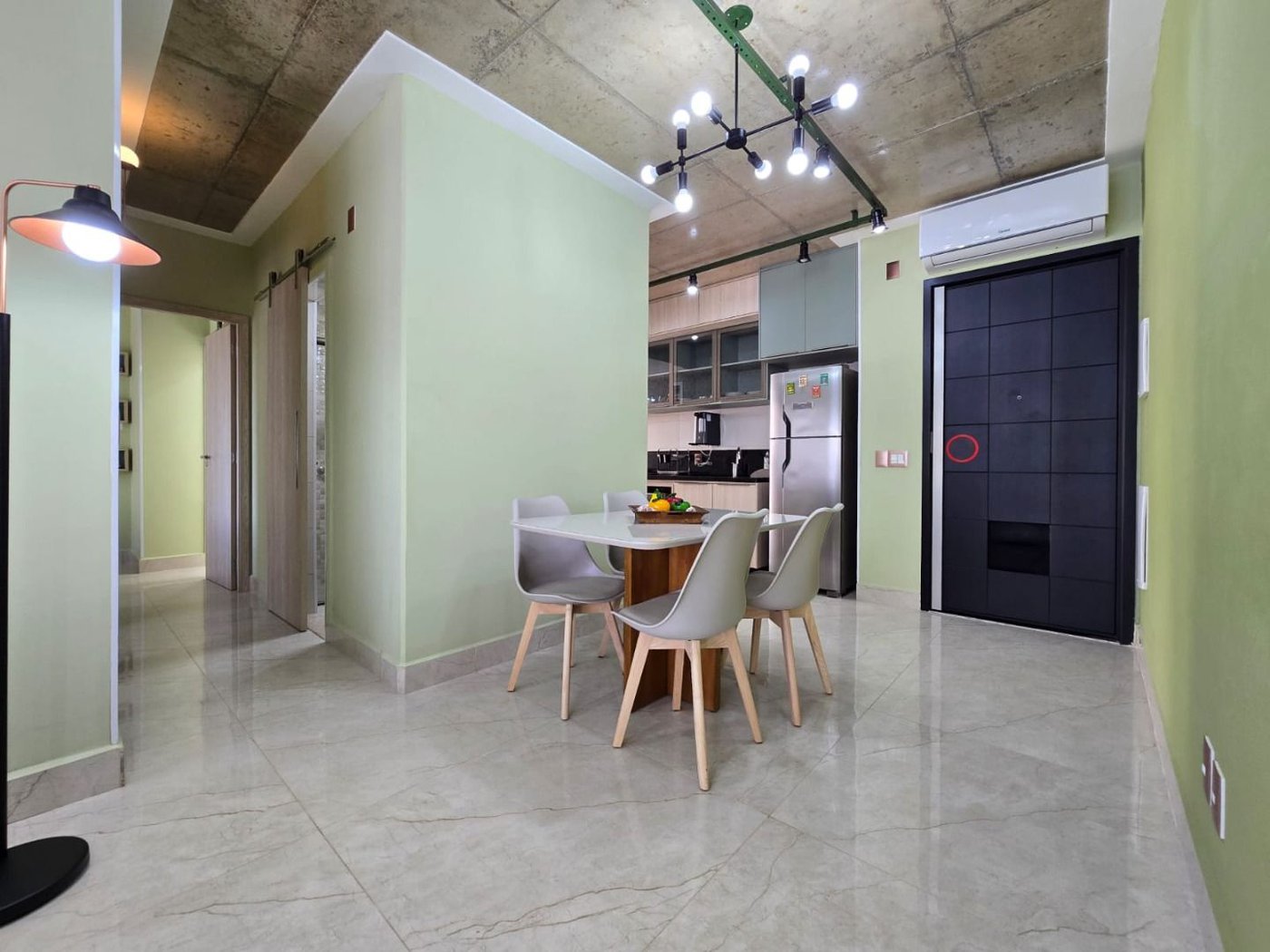 Apartamento com 2 dormitórios à venda, 74 m² por R$ 1.010.000,00 - Embaré - Santos/SP