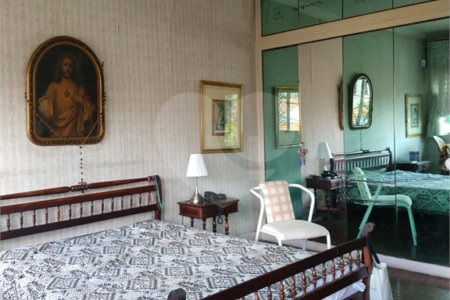 Sobrado à venda com 4 quartos em Sumaré, São Paulo, SP
