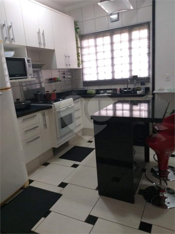 Casa à venda com 2 suítes no Centro, Águas de Lindóia, SP