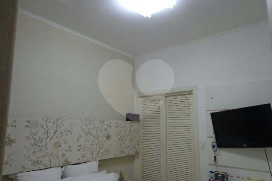 Casa Térrea à venda com 3 suítes em Jardim Franca, São Paulo, SP
