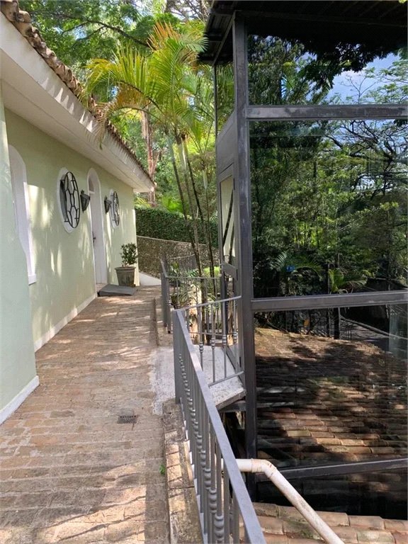Sobrado à venda com 4 suítes em Fazenda Morumbi, São Paulo, SP