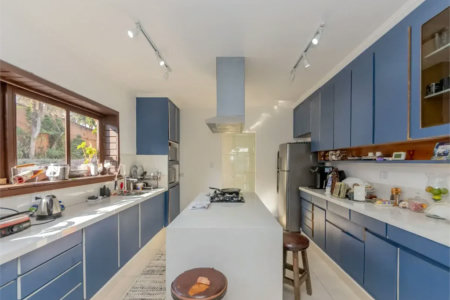 Casa à venda ou para alugar com 5 quartos, sendo 3 suítes, em Chácara Pavoeiro, Cotia, SP