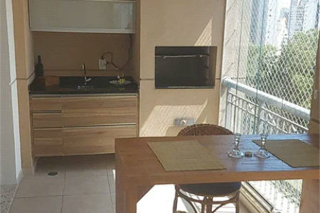 Apartamento à venda com 3 suítes em Vila Andrade, São Paulo, SP