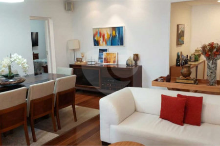 Apartamento à venda com 4 quartos, sendo 1 suíte,  em Tijuca, Rio de Janeiro, RJ