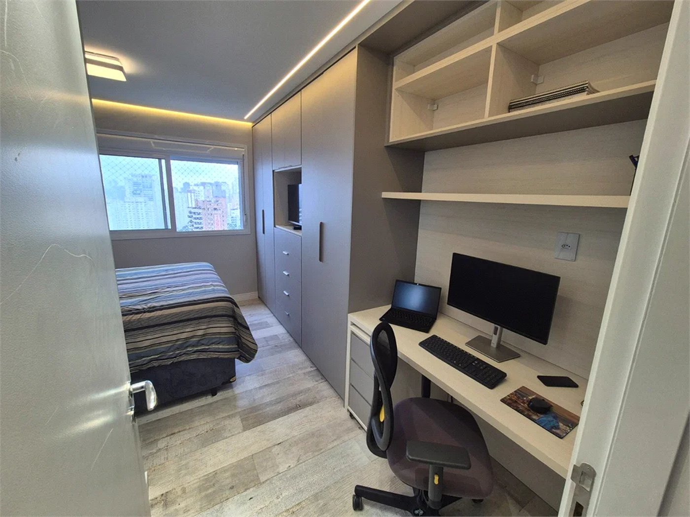 Apartamento à venda com 3 quartos, sendo 2 suítes,  em Jardim Caboré, São Paulo, SP