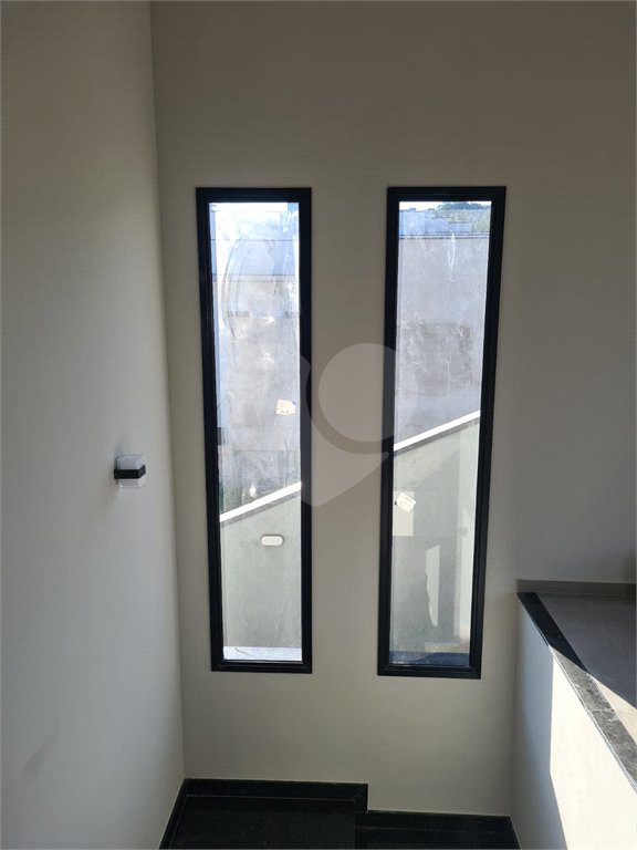 Casa à venda com 3 suítes no condomínio Reserva dos Jatobás, Louveira - SP