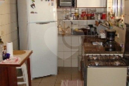Apartamento à venda com 3 quartos, sendo 1 suíte,  em Pinheiros, São Paulo, SP
