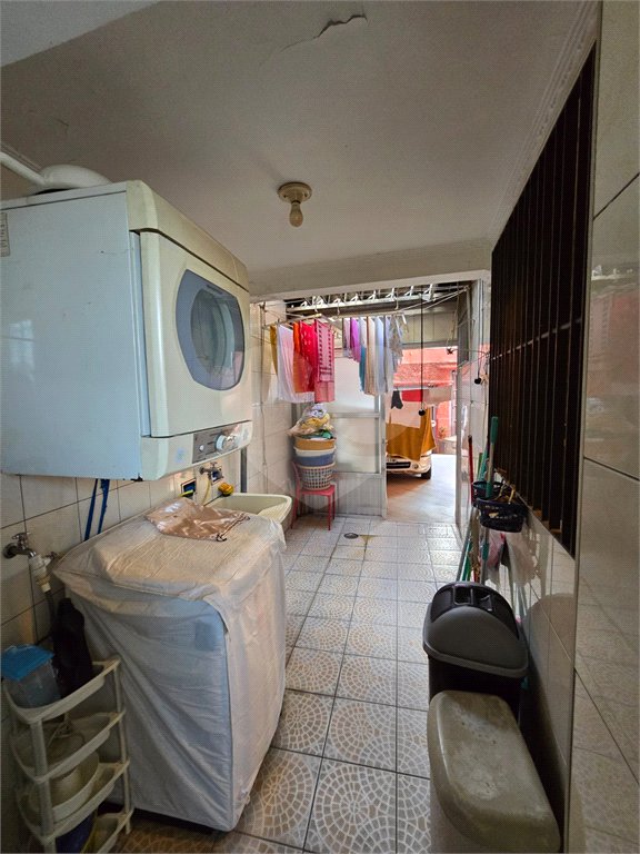 Sobrado à venda com 5 quartos, sendo 1 suíte, em Vila Bonilha, São Paulo, SP